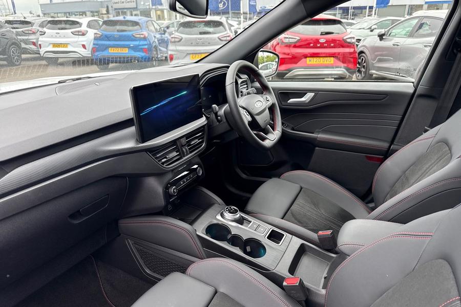 Ford KUGA Photo autoimg-df69d7313154514a860eb5a6a503aab3d9a7d130.jpg