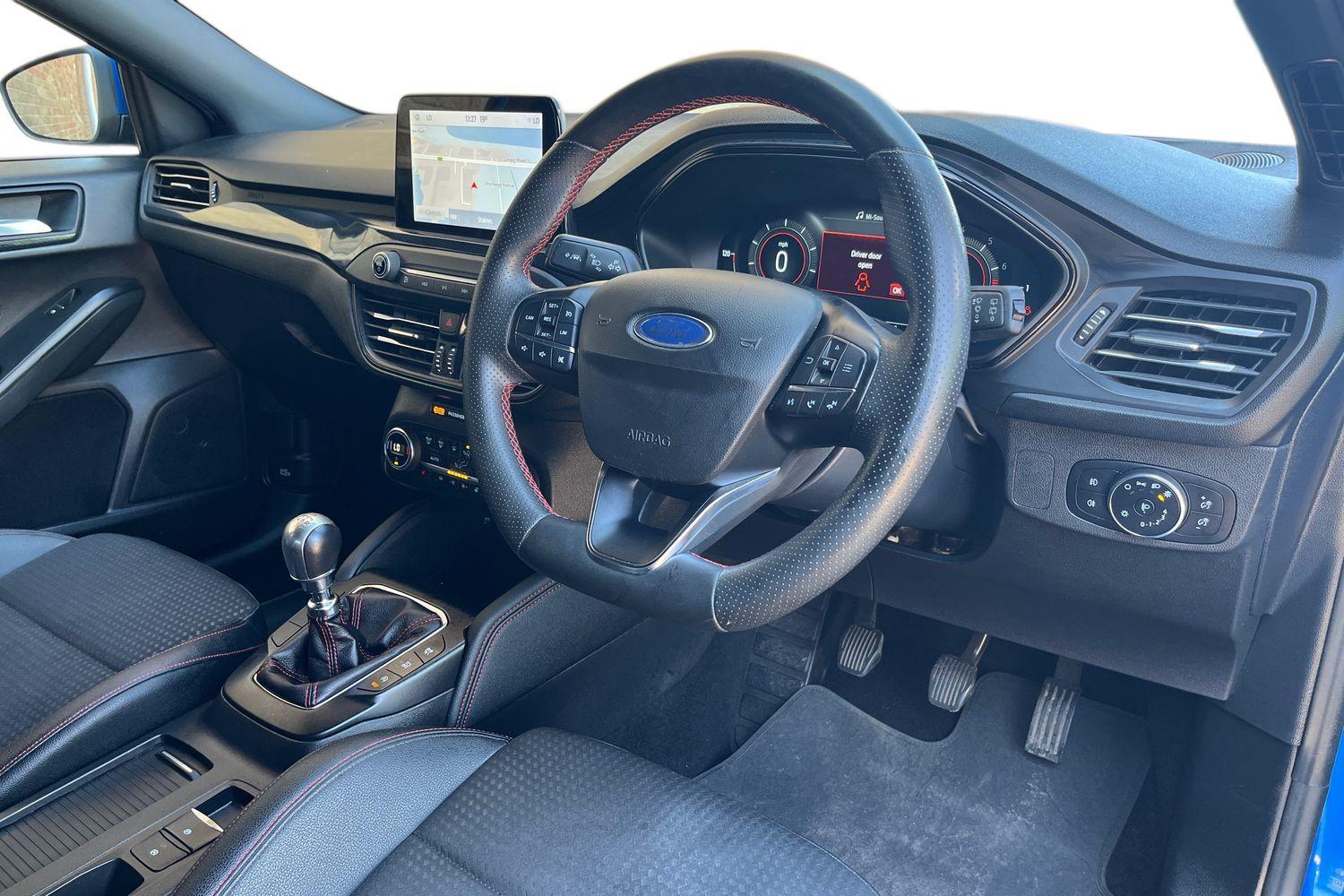 Ford FOCUS Photo 8
