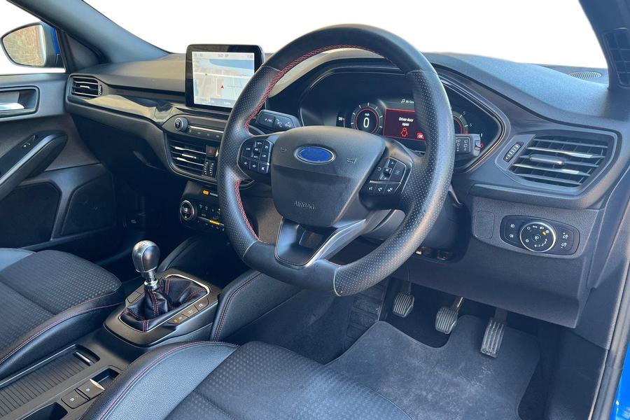 Ford FOCUS Photo autoimg-df69e8b5fafc4656efc549aaa4b414fb53003b41.jpg