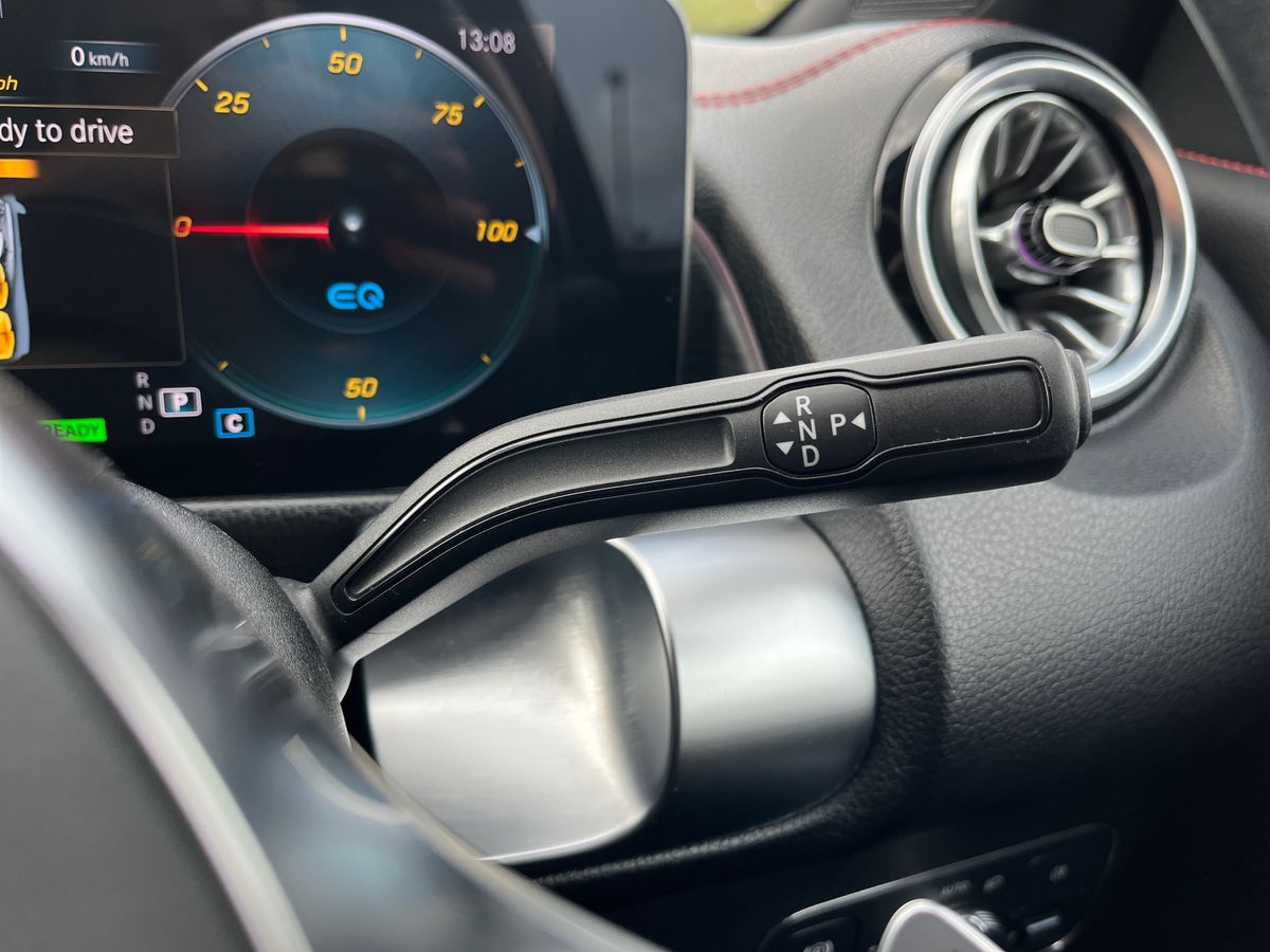 Mercedes-Benz EQB Photo 13