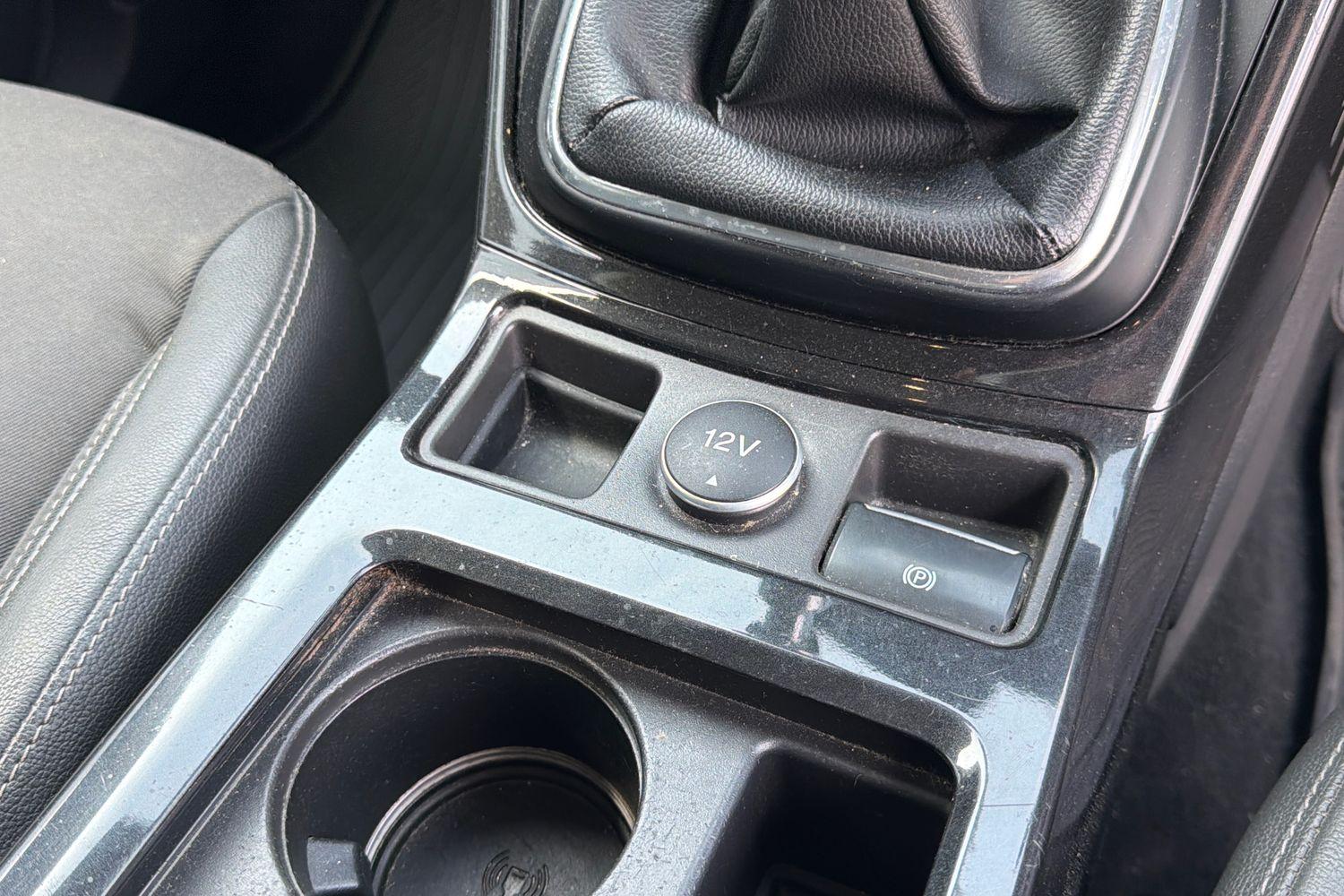 Ford KUGA Photo 31