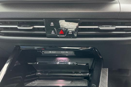 Volkswagen Golf Photo autoimg-df6e43832477a8df353d63352fb7c3c215c73b46.jpg