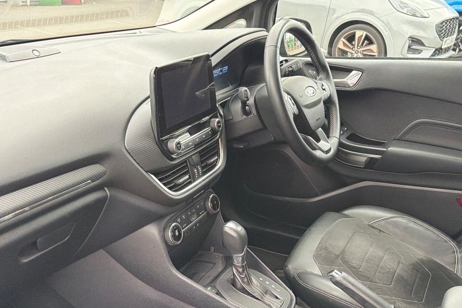 Ford FIESTA Photo autoimg-df6e82bd30ccf565bf9ef6a042bee4793e6b14aa.jpg