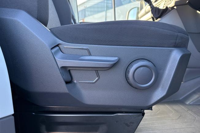 VOLKSWAGEN Crafter Photo 37