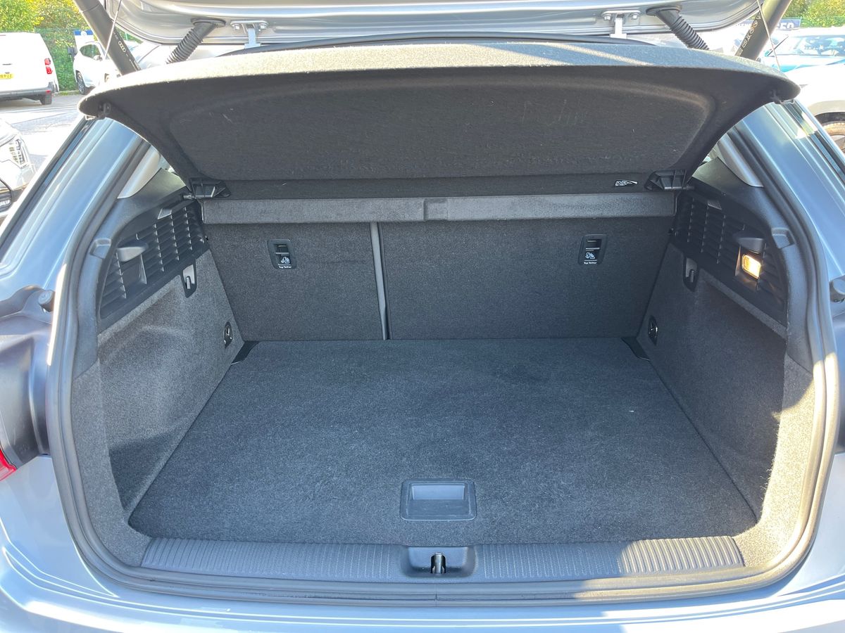 Audi Q2 Photo 23