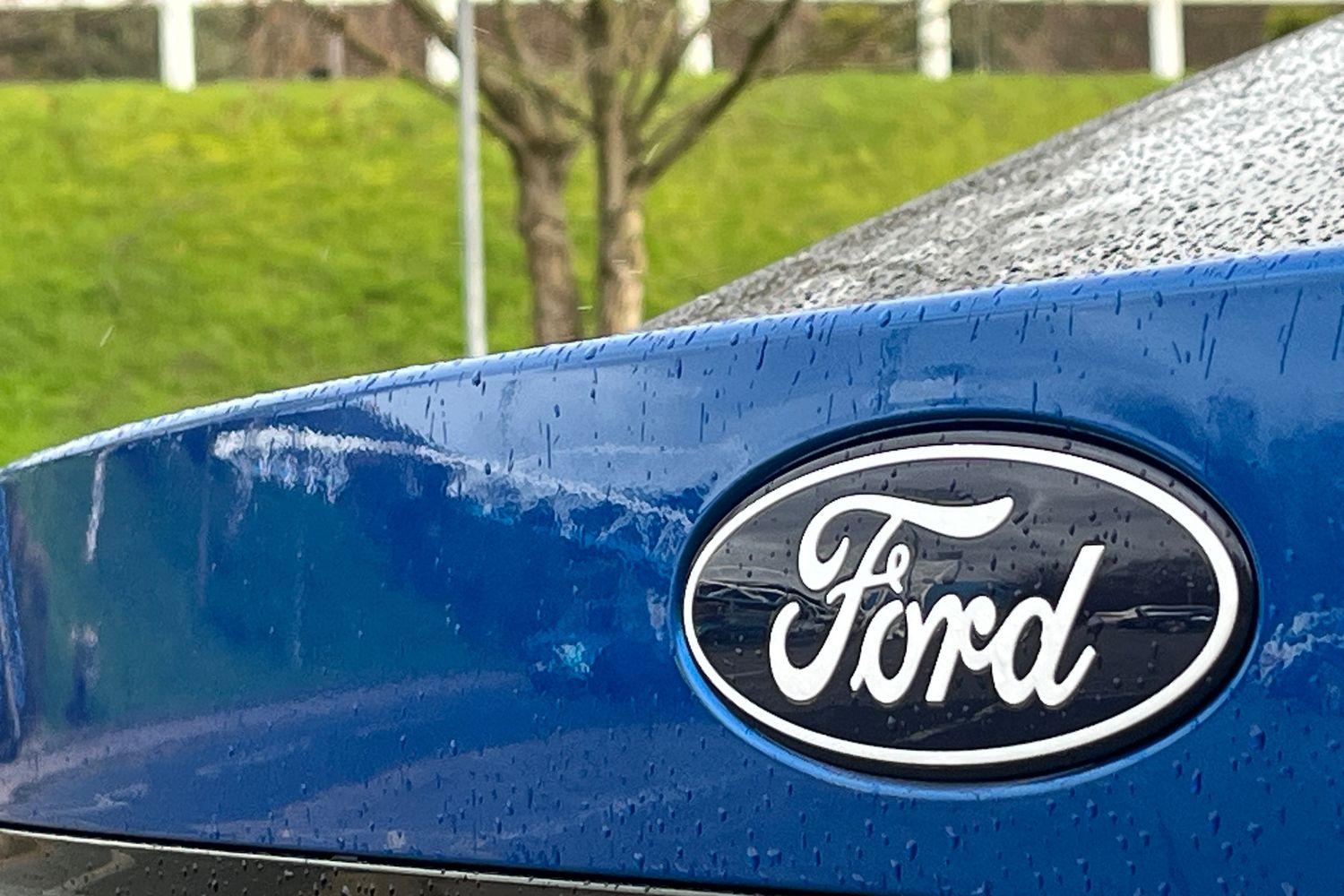 Ford CAPRI Photo 39