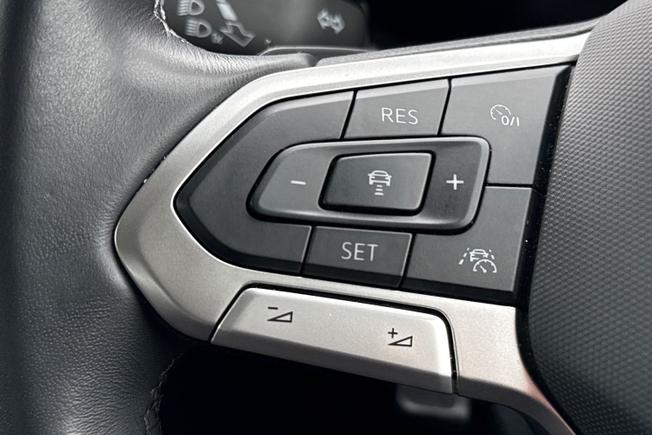 VOLKSWAGEN Polo Photo 16
