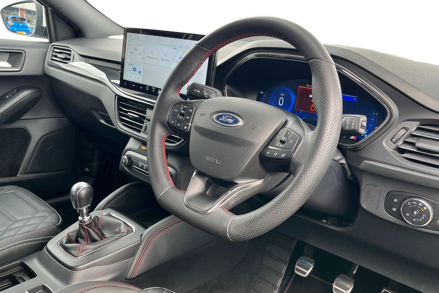 Ford Focus Photo 8