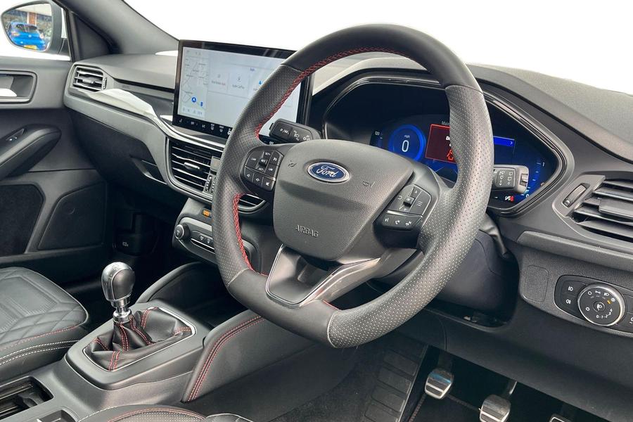 Ford Focus Photo autoimg-df78707c66a977cf06c7c9b6e6487062d63c2696.jpg
