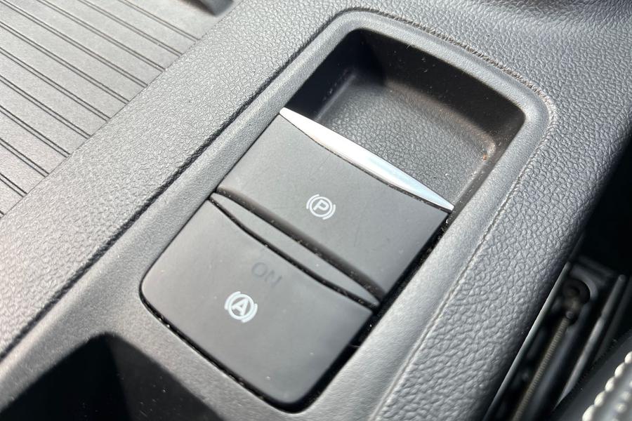 Ford FOCUS VIGNALE Photo autoimg-df7c7200214f341221e42b274939873860f6b7af.jpg