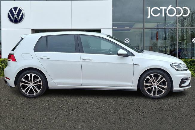 VOLKSWAGEN Golf Photo 4