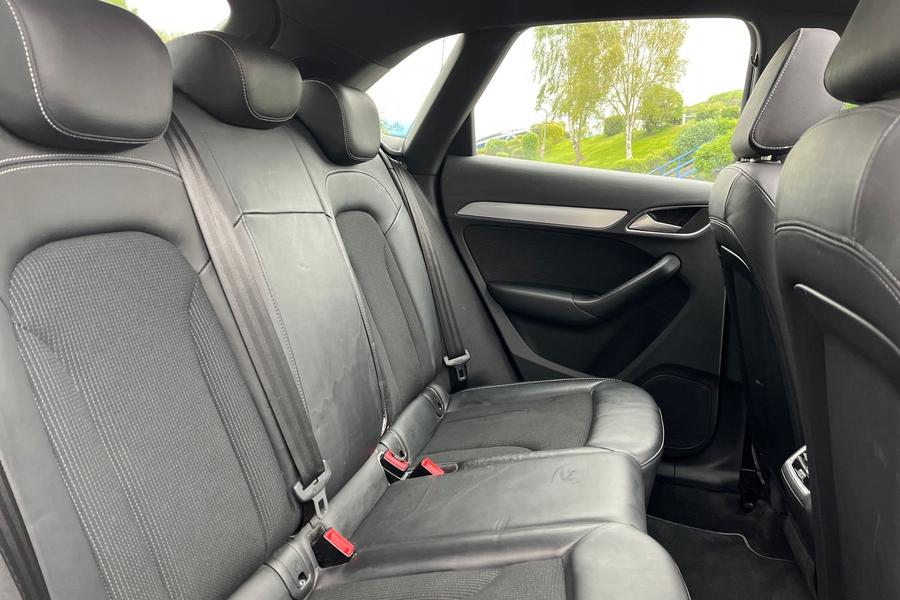 Audi Q3 Photo autoimg-df8253a3883704a39484cb2fb987c38a1ec94ccc.jpg
