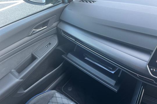 Volkswagen Golf Photo autoimg-df82920e7bcf42f00e97ba0af16d73c94183e7fc.jpg