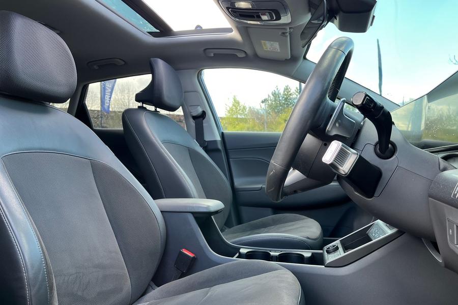 Hyundai Kona Photo autoimg-df82c0ffb7d544ab86846b4b66eff426a5dfa671.jpg