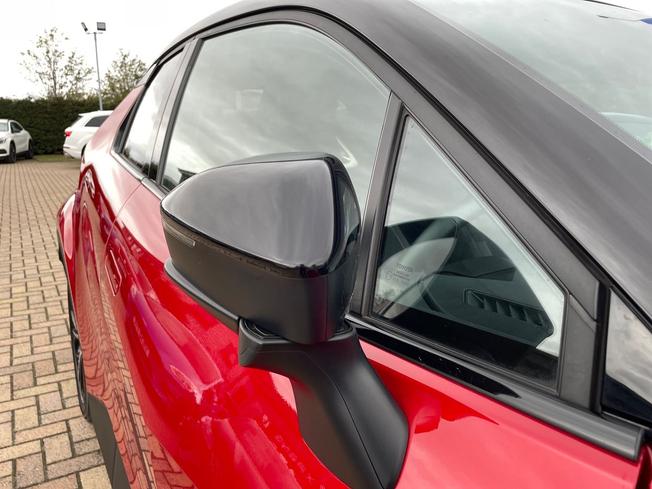 TOYOTA C-Hr Photo 25