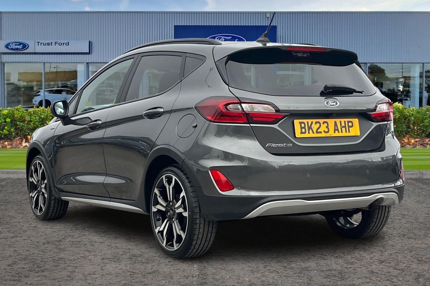 Ford FIESTA Photo 1