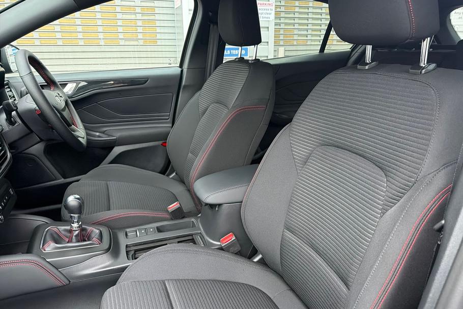 Used Ford FOCUS WR75UWH 19