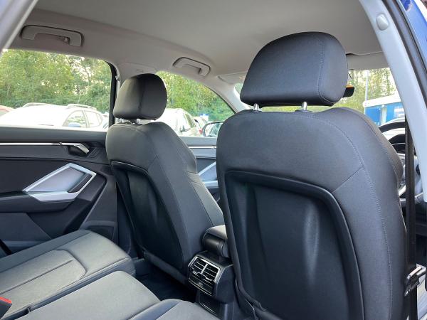 Audi Q3 Photo autoimg-df89b9c39bf26daf96d9fc830a37ce3f7d2dcc3b.jpg