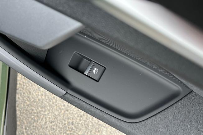 AUDI  S3 Saloon Photo 50