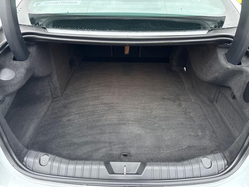 Used Jaguar XF YK21ZHJ 18