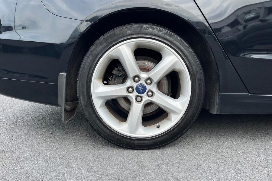 Ford MONDEO Photo autoimg-df8d5c45a35a1638ca0a7dab5bd222b2bdd24bbe.jpg
