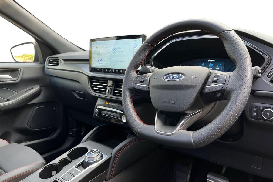 Ford Kuga Photo autoimg-df8f51be1dfea4a9e90d48e737f143e4f7b8e243.jpg