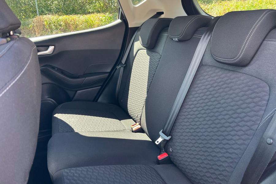 Ford FIESTA Photo autoimg-df8f65f0ca77b7ed669baadddd450c1dc58f4dec.jpg