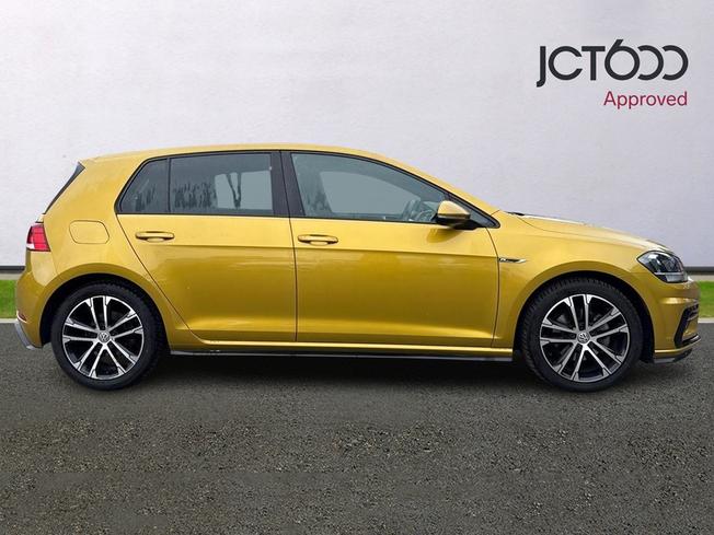 VOLKSWAGEN Golf Photo 4
