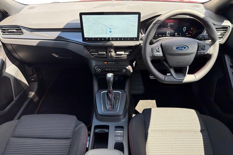 Ford FOCUS Photo autoimg-df935acd78ed5548dacb7cb04d150f7f04819338.jpg