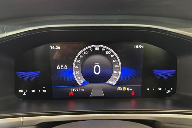 VOLKSWAGEN T-Roc Photo 15