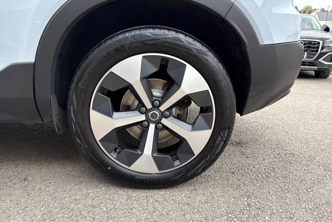 VOLVO Xc40 Photo 24