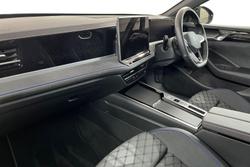 VOLKSWAGEN Passat Photo 2