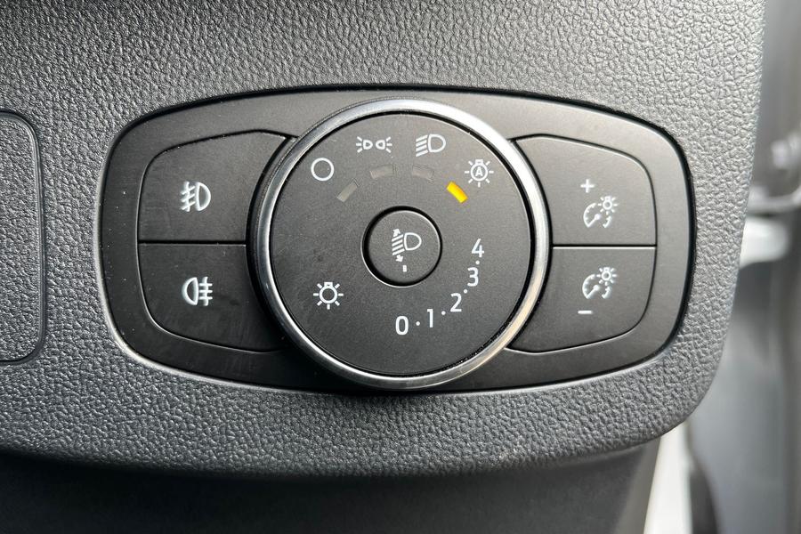 Ford PUMA Photo autoimg-dfa467ef5ad69cc6c442f60450cbe6a29eaa1b01.jpg