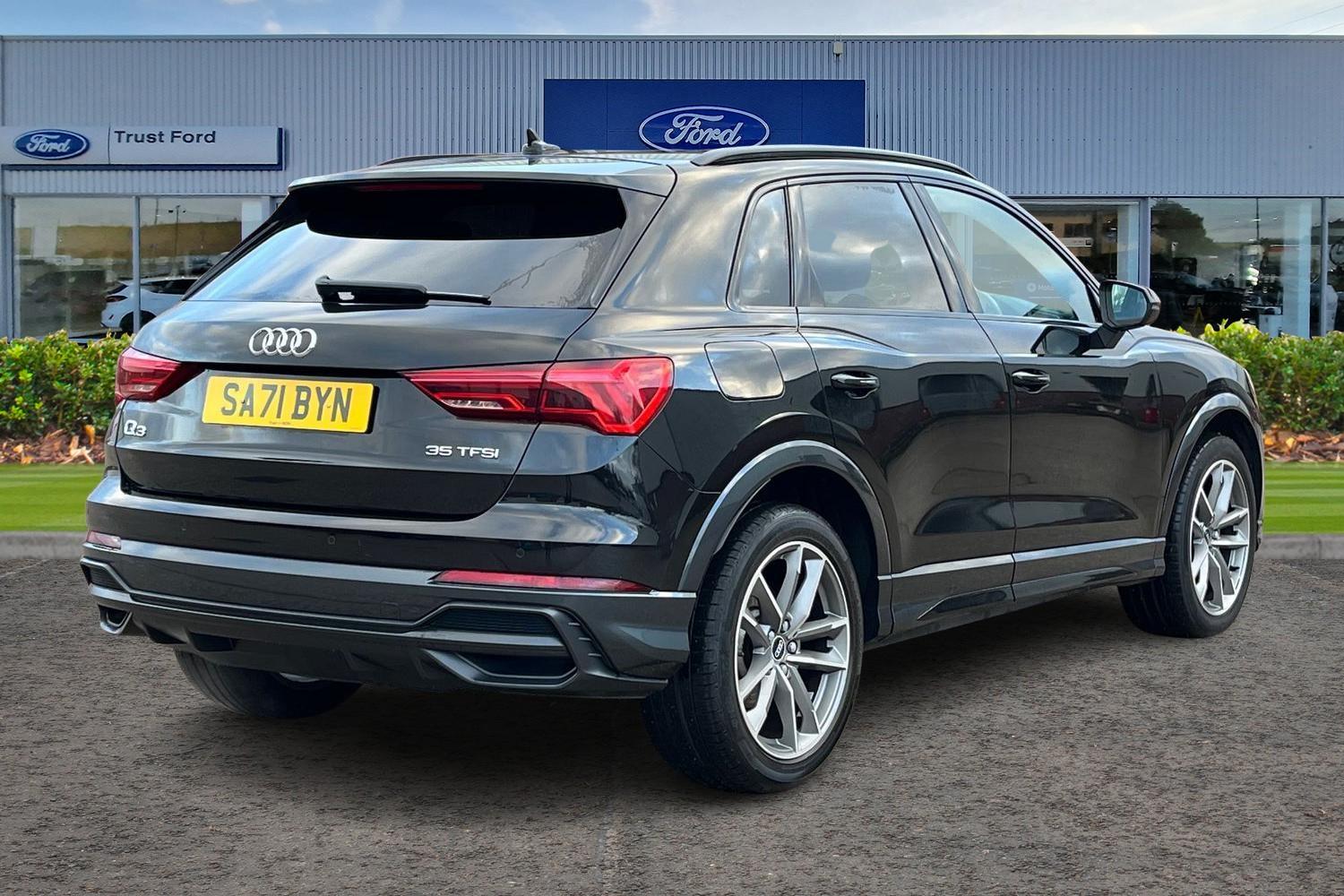 Audi Q3 Photo 3