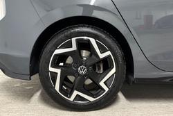 VOLKSWAGEN Golf Photo 5