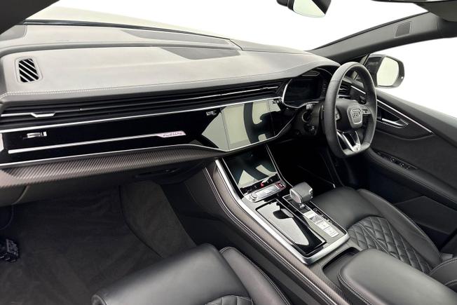 AUDI SQ8 Photo 2