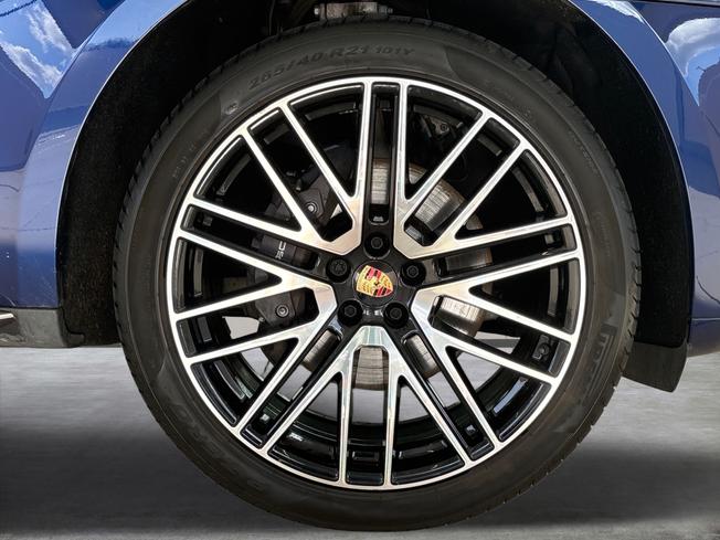 PORSCHE Macan Photo 9