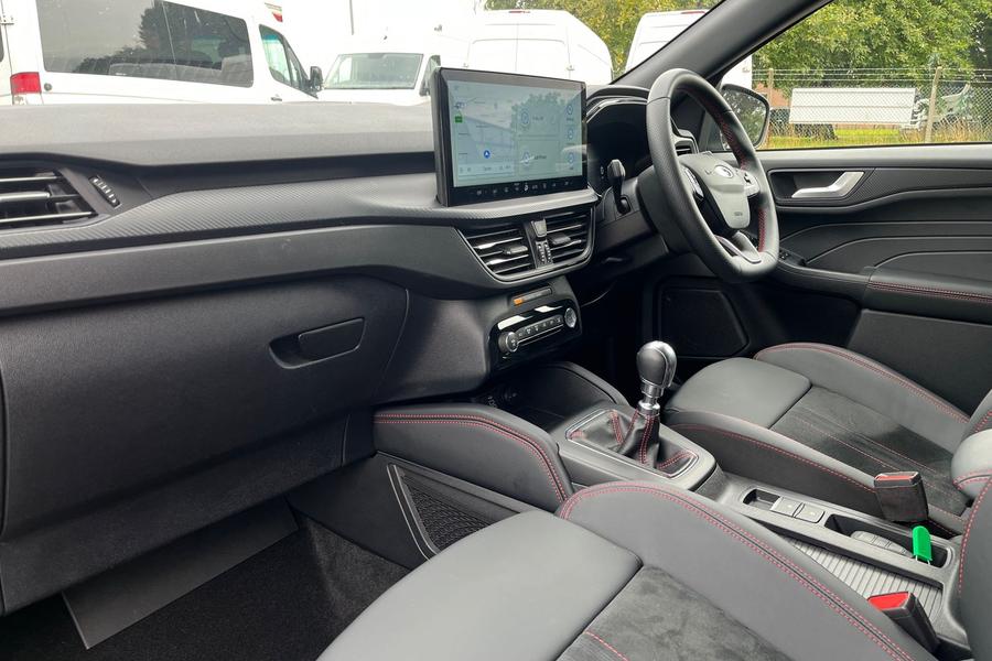 Ford Kuga Photo autoimg-dfad1e3cef3bd948b49c331eba276a12c6701afe.jpg