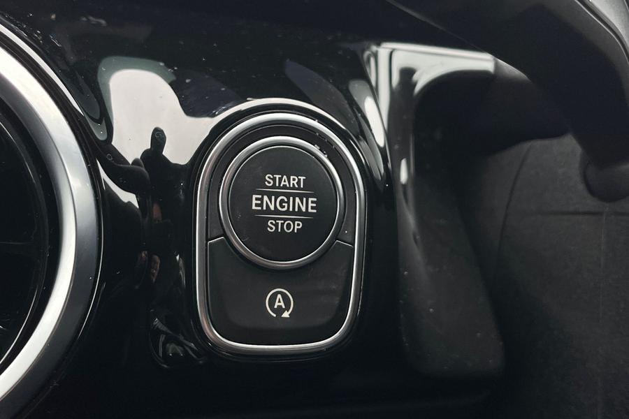 Mercedes-Benz GLA Photo autoimg-dfb073e6f70bc34f13f802a56a2a985f22df72a5.jpg