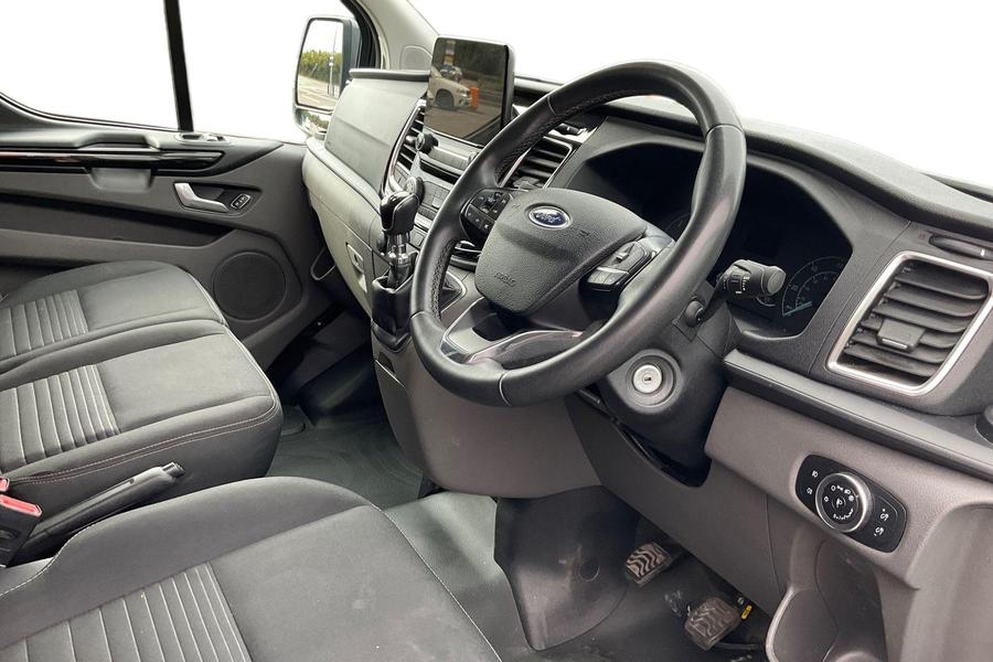 Ford Transit Custom Photo autoimg-dfb3accd027048e14db3826c23d97838ee3e88e9.jpg