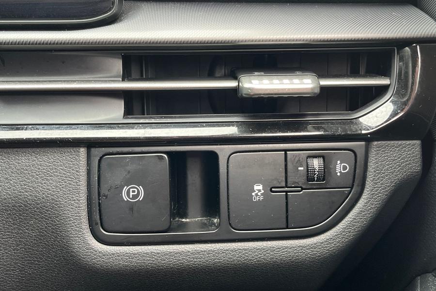 Kia Sportage Photo autoimg-dfb41d71930a3445ed32f534a1e14a0c2f77b58d.jpg