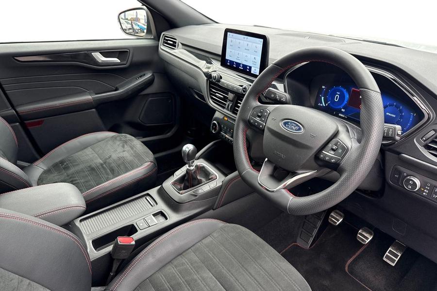 Ford KUGA Photo autoimg-dfb56f9a831b7d4b1b7fb2772516f1d1287543b0.jpg