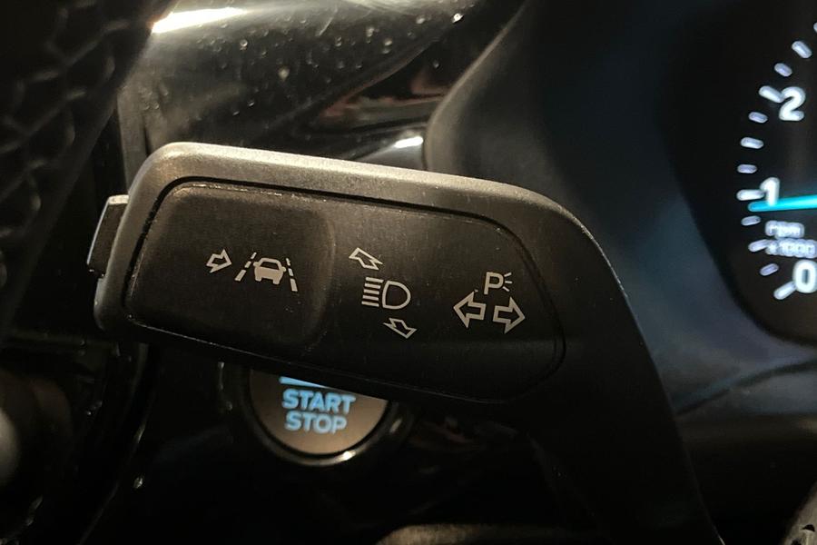 Ford FIESTA Photo autoimg-dfb6dcd2686b492eb3fcb85f41bfa83745b6be0a.jpg
