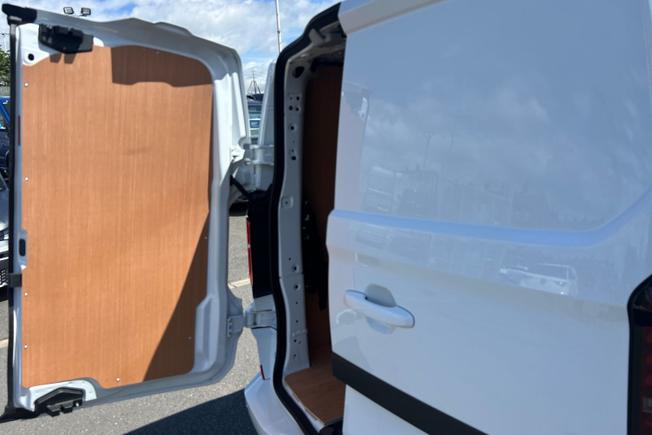 VOLKSWAGEN Transporter Photo 28