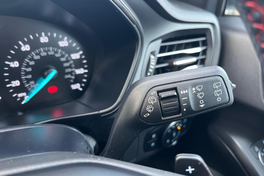 Ford Focus Photo autoimg-dfb81fa53d62facd42b6b539cba9f9cedc61fcf3.jpg