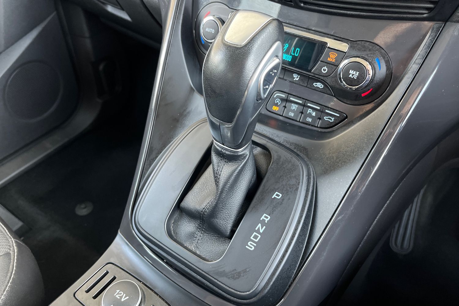 Ford KUGA Photo 33