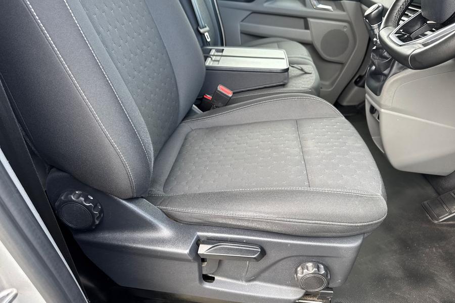 Ford TRANSIT CUSTOM Photo autoimg-dfb8c97c67b01e8761127216a8cd1f2d794b4018.jpg