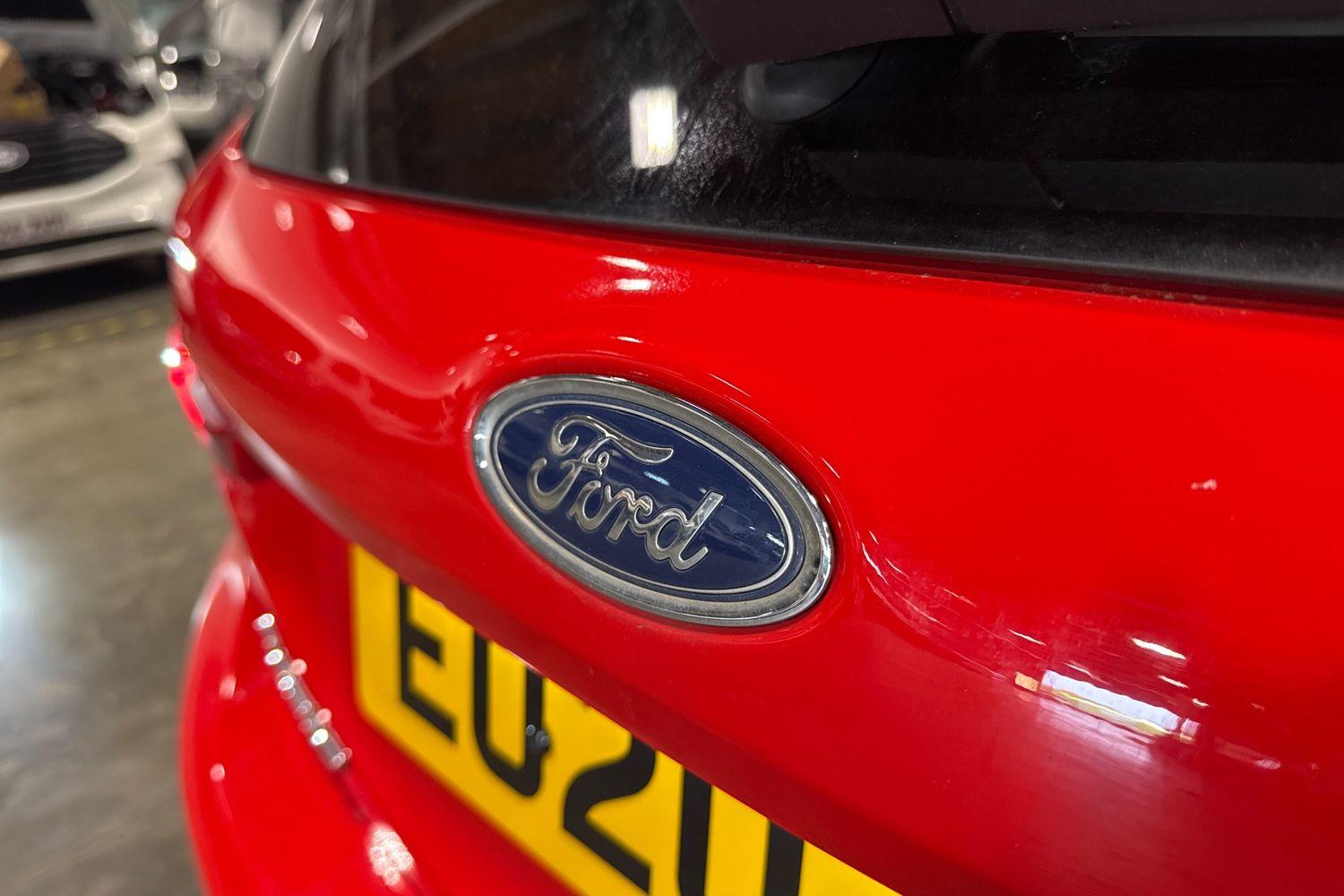 Ford FIESTA Photo 42