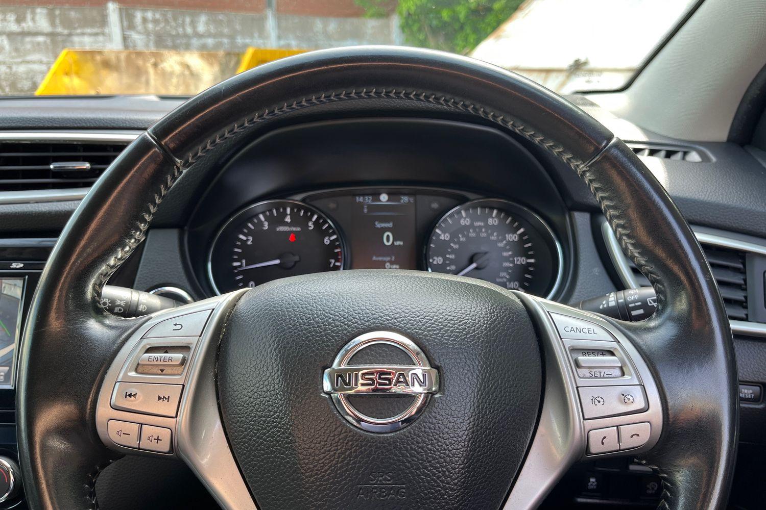 Nissan QASHQAI Photo 11