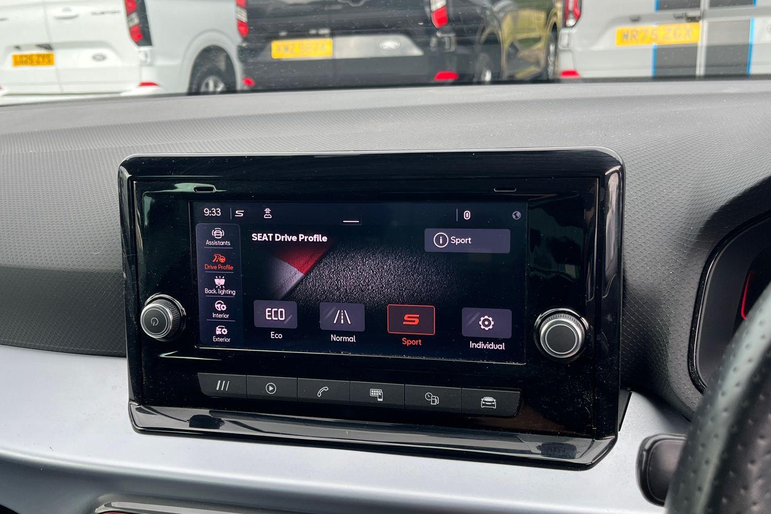SEAT ARONA Photo 31